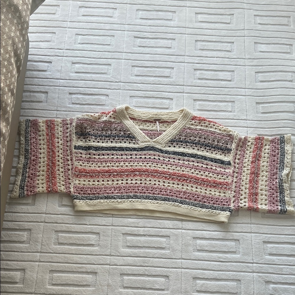 NWOT Striped Crochet Knit Sweater/short set size S - Picture 8 of 9
